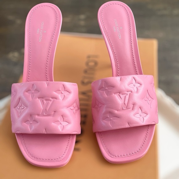 🌸Louis Vuitton Revival Mule Pink - Picture 10 of 15